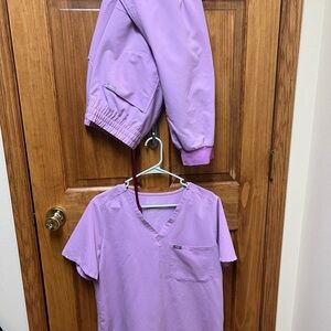 Figs Women's Scrub Set in Lilac (light pinky purple)